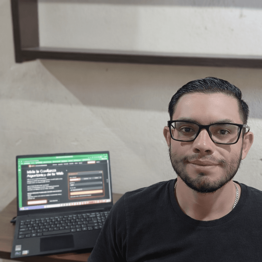 Foto de Andres Segura, fundador de Guerrero del Ranking